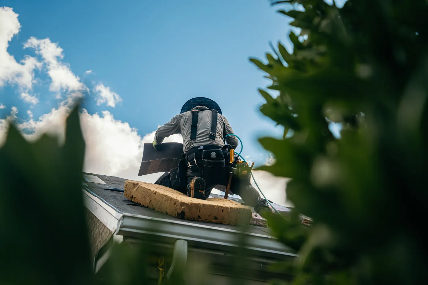 Tarping and dry-in on a Oldenburg commercial roof
